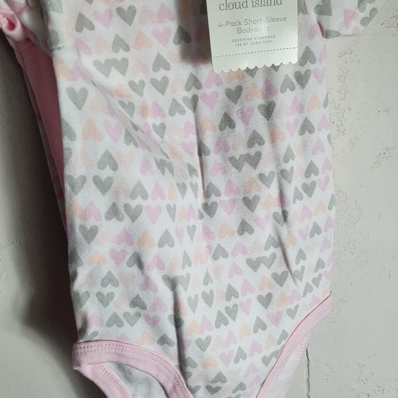 4 pack short sleeve bodysuits 3-6 months - Picture 3 of 8